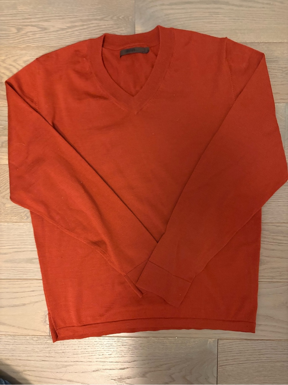 100% merino wool Men's V-Neck Sweater in dark reddish brown